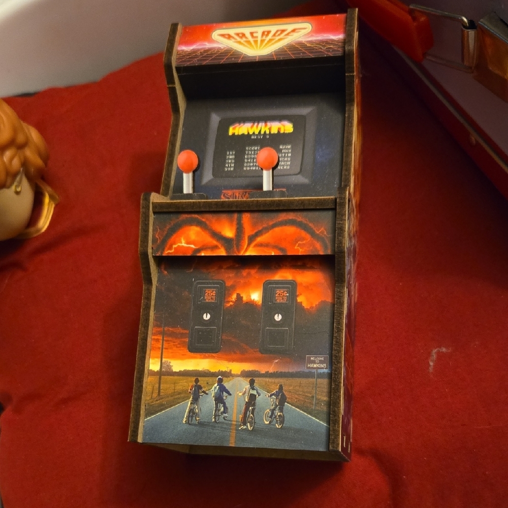Stranger Things Arcade Cabinet desk caddy display - Black